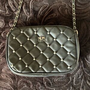 Elegant Black Quilted Crossbody Bag